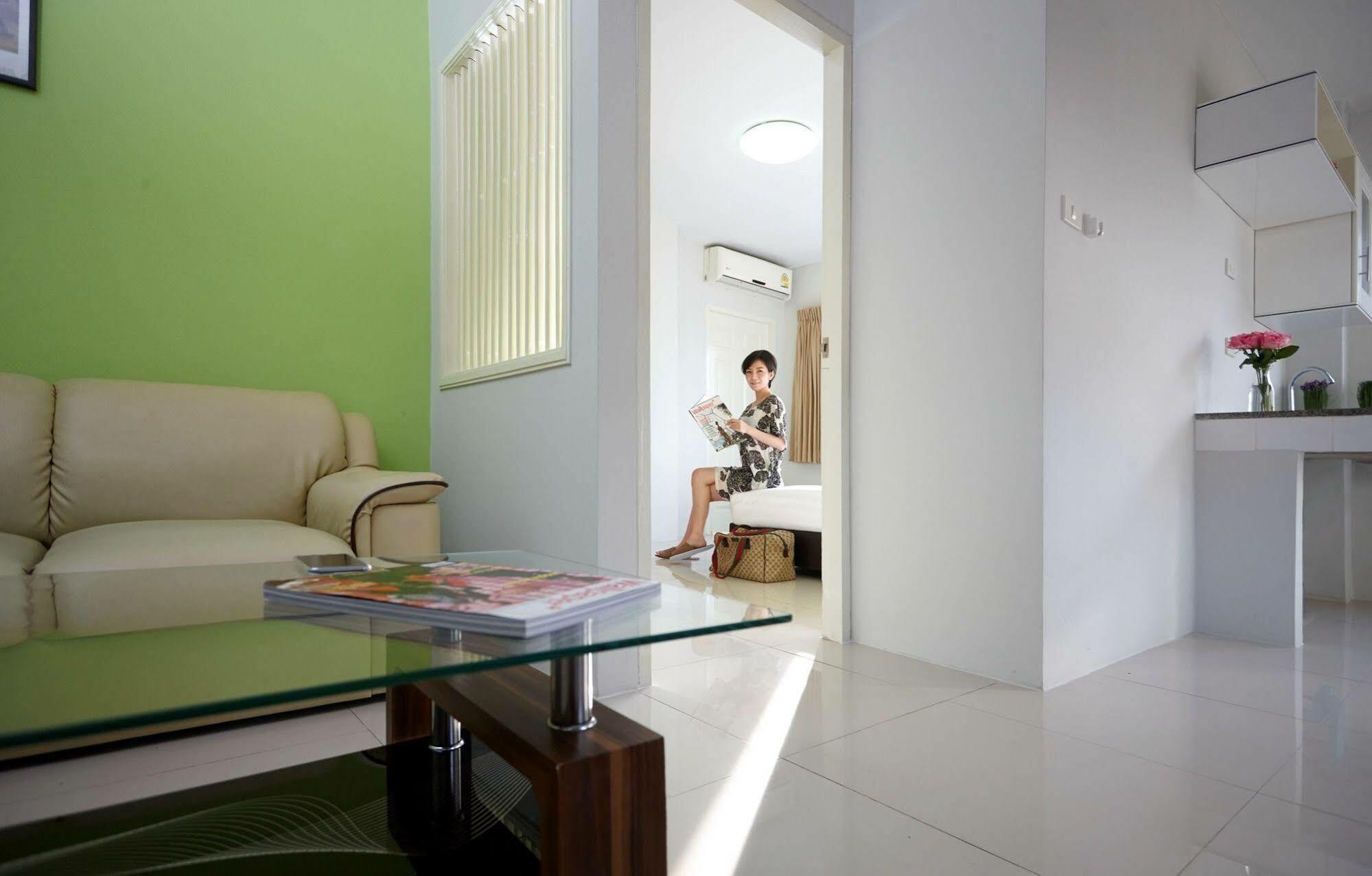 Praso Residence Bangkok Exterior foto